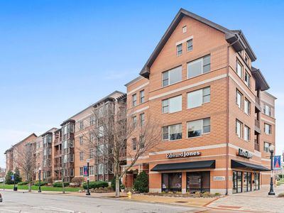 930 Curtiss St UNIT 407, Downers Grove, IL, 60515