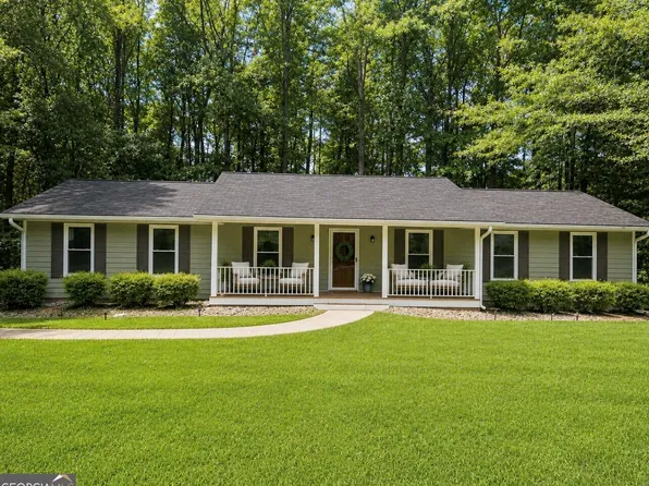 205 Kingswood Dr, Fayetteville, GA 30215