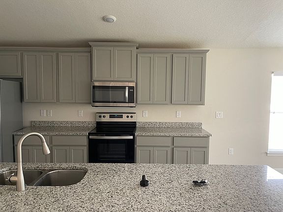 3rd image of 4514 Sagefield Dr
