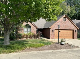 698 Powder Horn Ct, Terre Haute, IN 47803