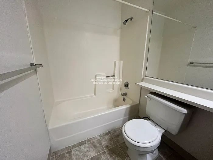 6019 Carolina Cir — Photo 15
