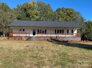 1966 Burkin Rd, Mc Connells, SC 29726