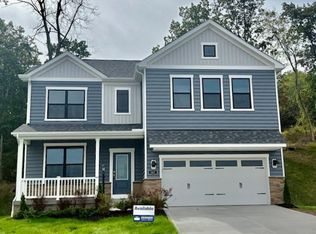 347 Stately Ct, Valencia, PA