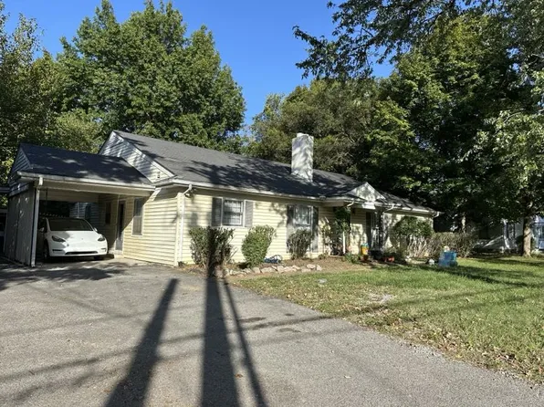 1135 E Clark Blvd, Murfreesboro, TN 37130