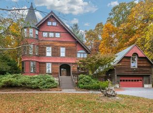 14 Stratham Rd, Lexington, MA 02421