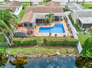 11421 NW 38th Pl, Sunrise, FL 33323