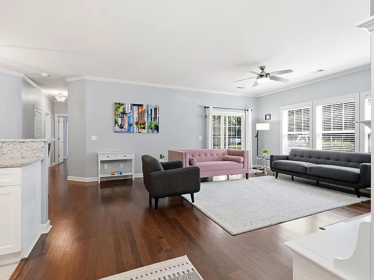 1202 Grove Park Dr — Photo 4
