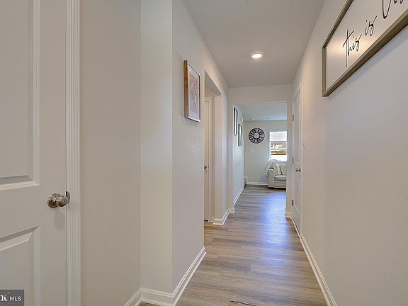 3rd image of 134 Charming Forest Ave