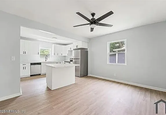 3348 Commonwealth Ave — Photo 15