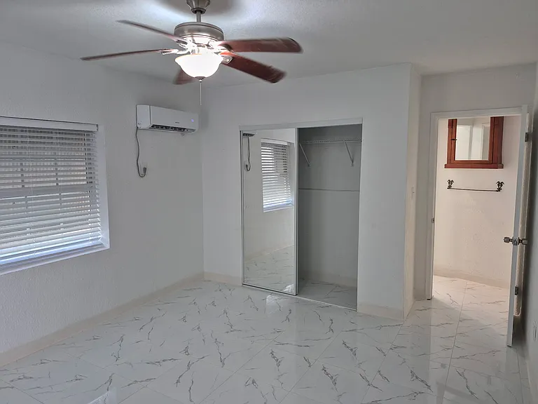 2113 Taylor St #2 — Photo 12
