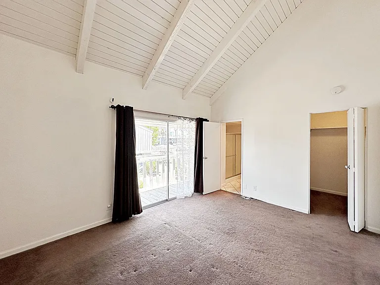 674 Rolling Green Dr — Photo 18