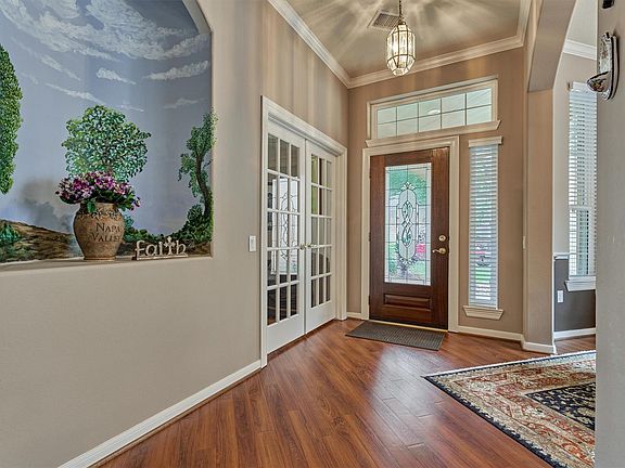 5th image of 18 Coachman Ridge Pl
