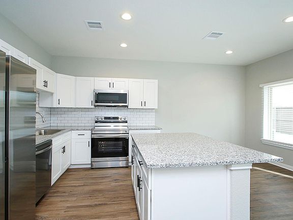 2nd image of 14010 Longstreet Rd #20