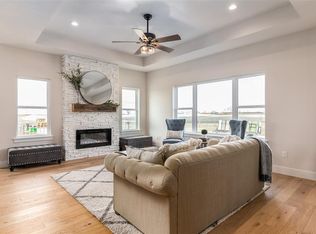 1506 3rd St SW, Mount Vernon, IA 52314