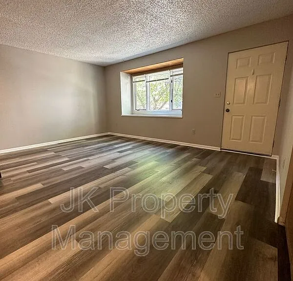 401 50th St S #3 — Photo 9