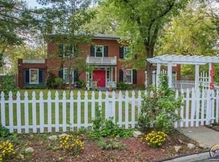 1815 SW Westwood Cir, Topeka, KS 66604