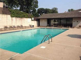 73 Courtland Ave APT 9, Stamford, CT 06902