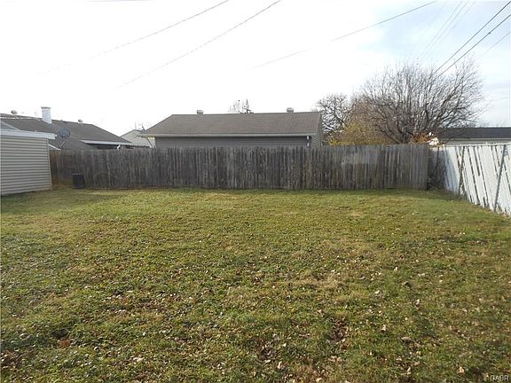 5th image of 2261 Bingham Ave