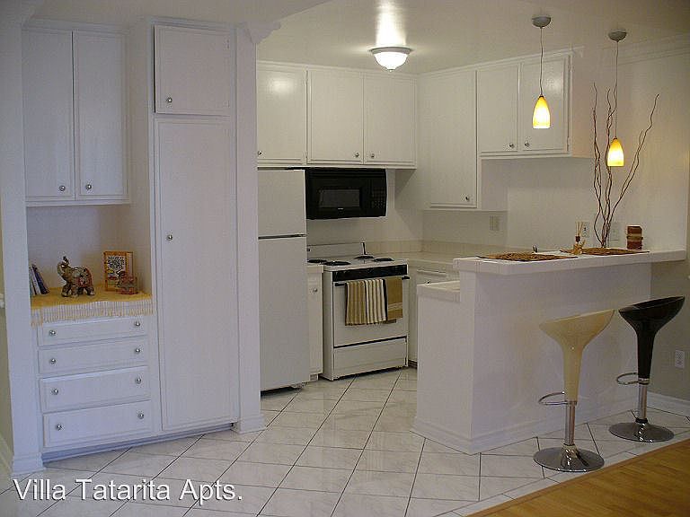1st image of 2212 N Cahuenga Blvd APT 108