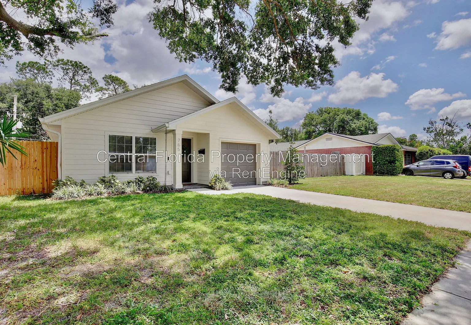 3 bed, 2.0 bath, 1456 sqft, $2,399 — Photo 2