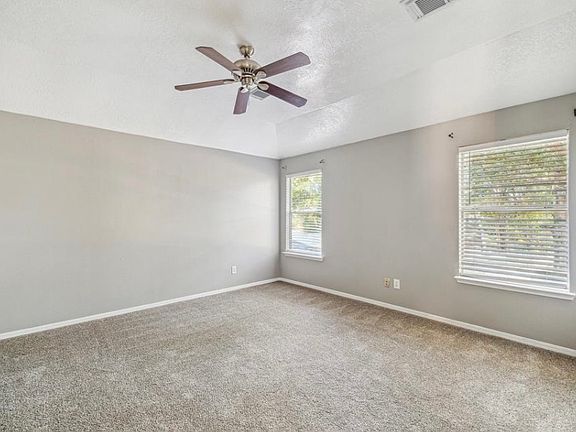 5th image of 3802 Apple Hollow Ln