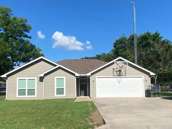 100 S Bois D Arc, Dodd City, TX 75438