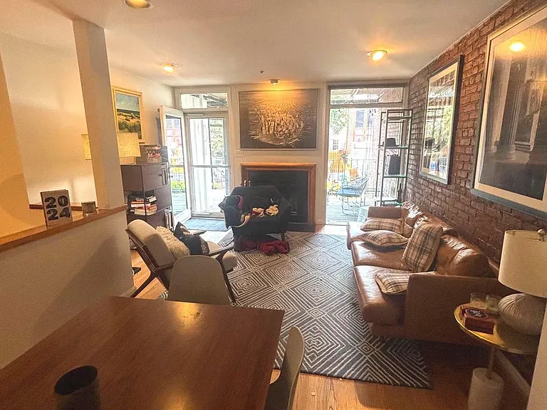 1753 Swann St NW #2 — Photo 7