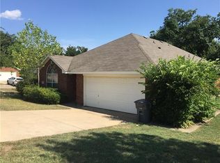 7030 London Fog Dr, Dallas, TX 75227
