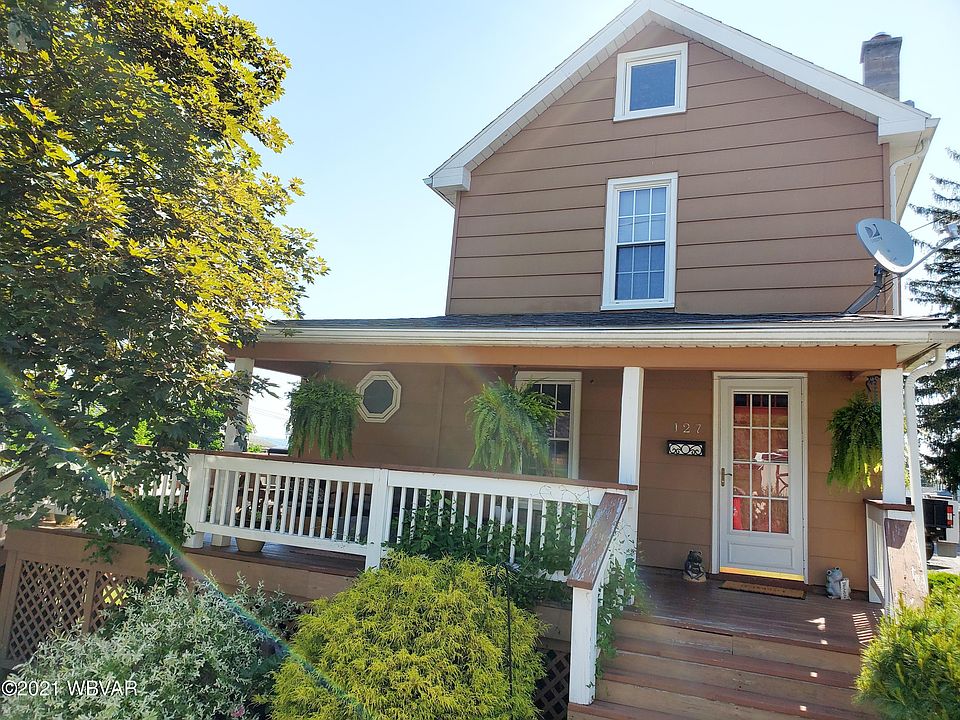 1st image of 127 Elm St S