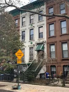 374 Jefferson Ave, Brooklyn, NY, 11221