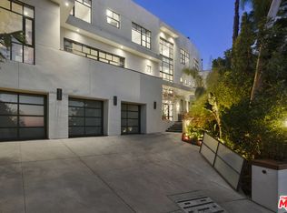 9267 Thrush Way, Los Angeles, CA 90069
