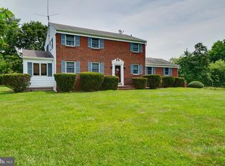 300 Edgebrook Rd, Robbinsville, NJ 08691