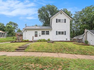 422 Johnson St, Ionia, MI