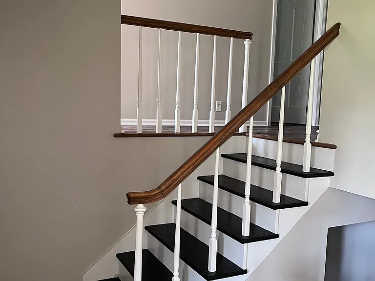 110 Woodbine — Photo 13