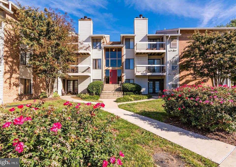 1st image of 1102 Castle Harbour Way Unit 3A