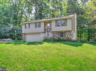 265 Witmer Rd, Mohnton, PA 19540