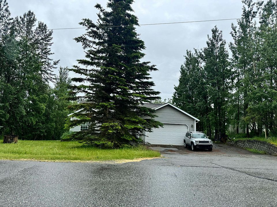 1st image of 3500 E Naomi Ave