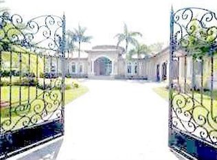 5950 SW 104th St, Pinecrest, FL 33156