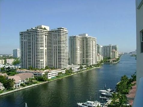 2nd image of 19390 Collins Ave APT 1527