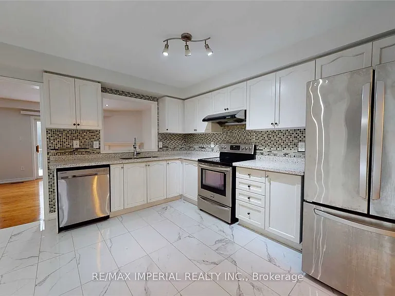 55 Sassafras Cir #1 — Photo 4