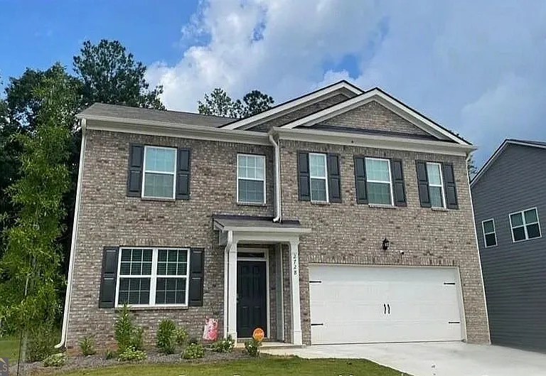 2728 Piper Dr S — Photo 1