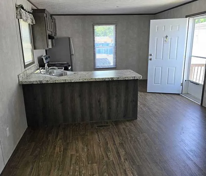 993 Michigan Ave E #8G — Photo 19