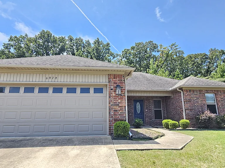 6070 Allwood Dr — Photo 23
