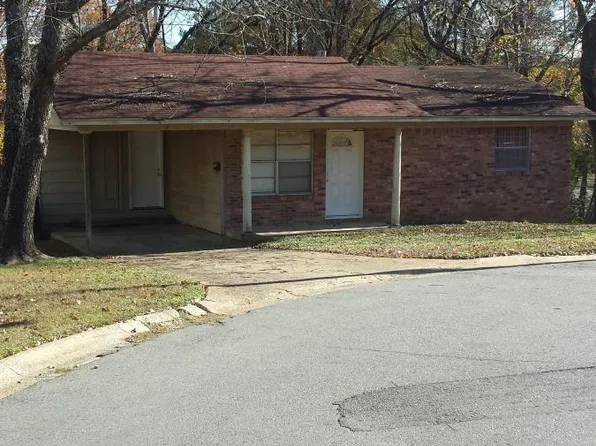 9 Utica Ln, Little Rock, AR 72204