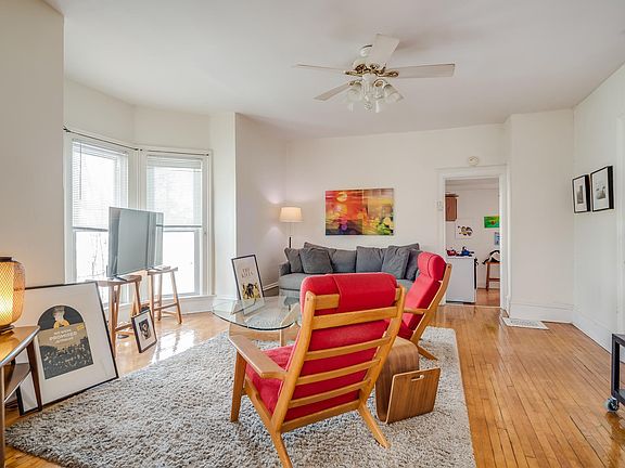 2nd image of 200 Elgin Ave APT 2