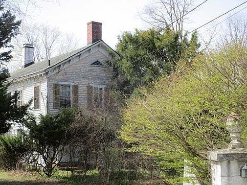 3rd image of 192 Titusville Rd