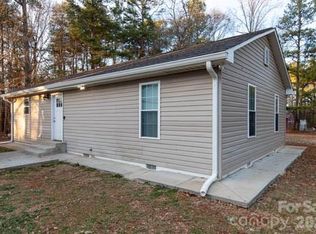 138 Pacific Dr, Statesville, NC 28677