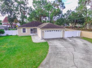 902 Sheeler Oaks Dr, Apopka, FL 32703