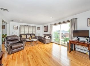 220 Thomas Ave FLOOR 2, Lyndhurst, NJ 07071