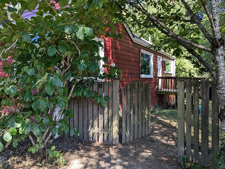 12730 17th Ave NE — Photo 16
